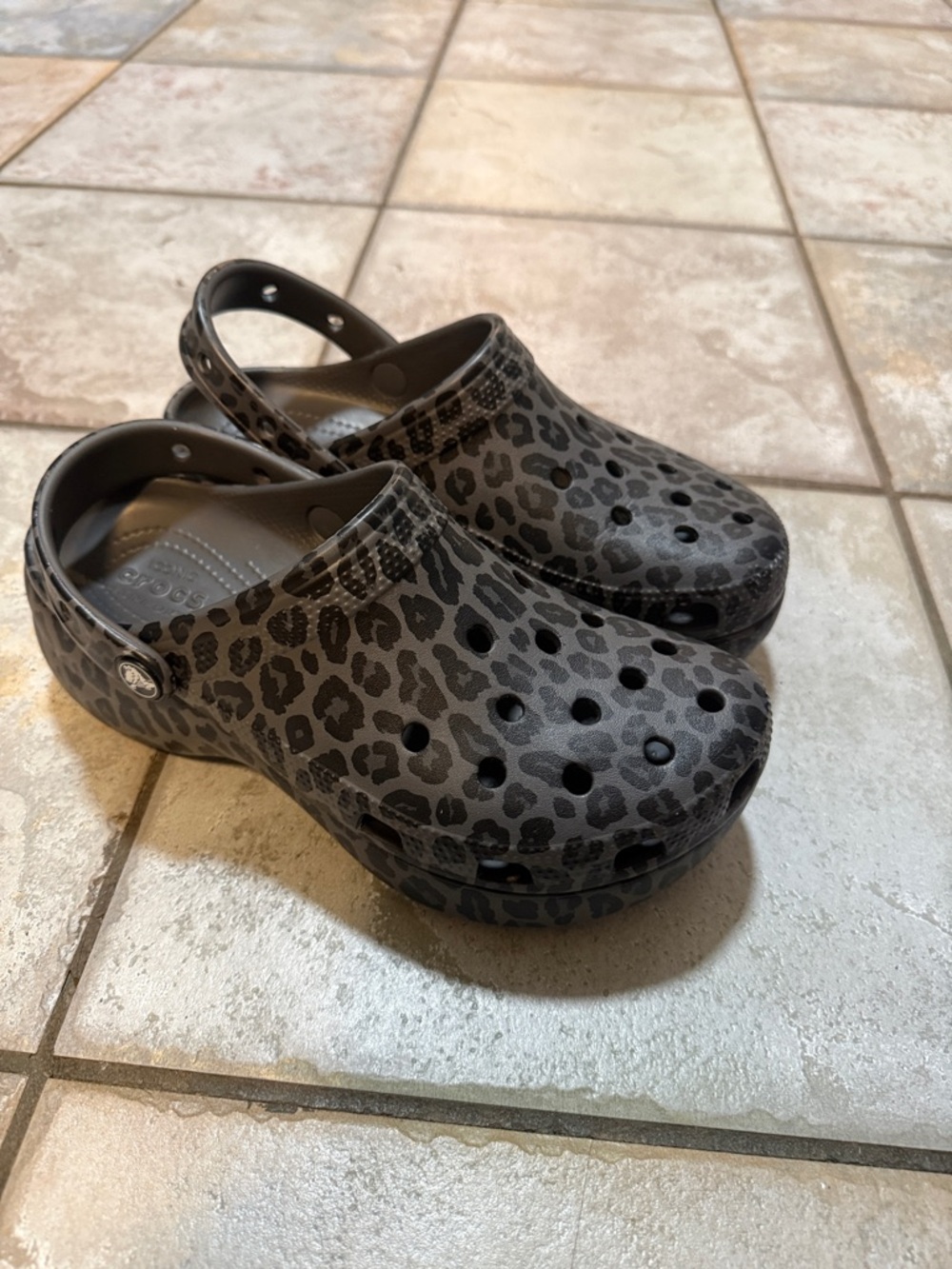 Women’s CROCS Classic Clog in Gray and Black Leopard Print
